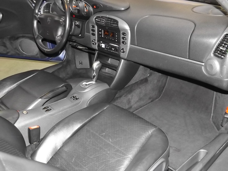 ポルシェ 911(Type996) カレラ　ＨＩＤ　ＥＴＣ　社外エアロ 中古車