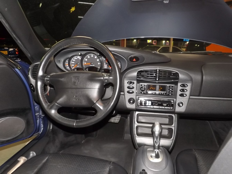 ポルシェ 911(Type996) カレラ　ＨＩＤ　ＥＴＣ　社外エアロ 中古車