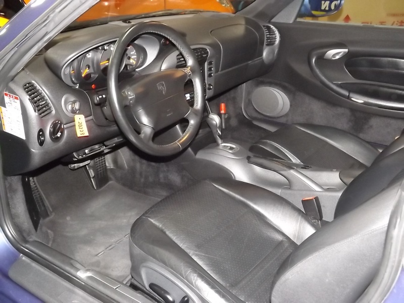 ポルシェ 911(Type996) カレラ　ＨＩＤ　ＥＴＣ　社外エアロ 中古車